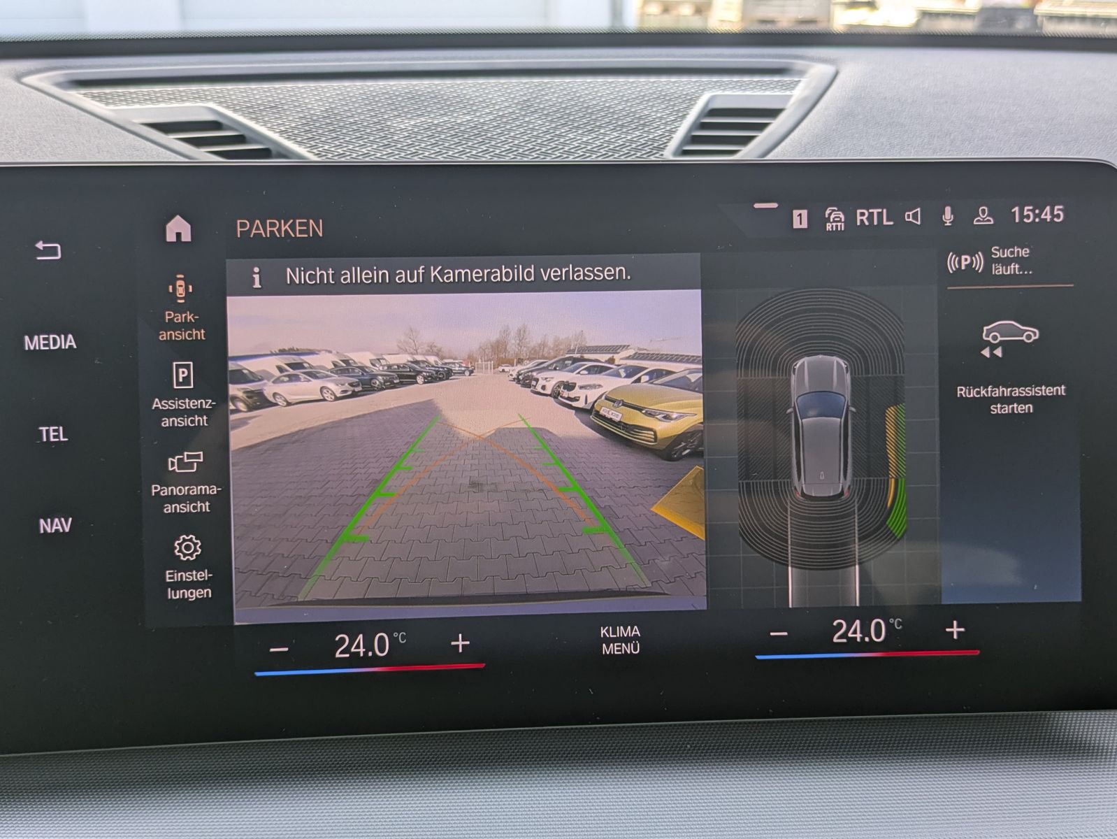 Fahrzeugabbildung BMW X1 18 d sDrive PANO/KAM/DAB/LED/SHZ/LHZ/TEMP
