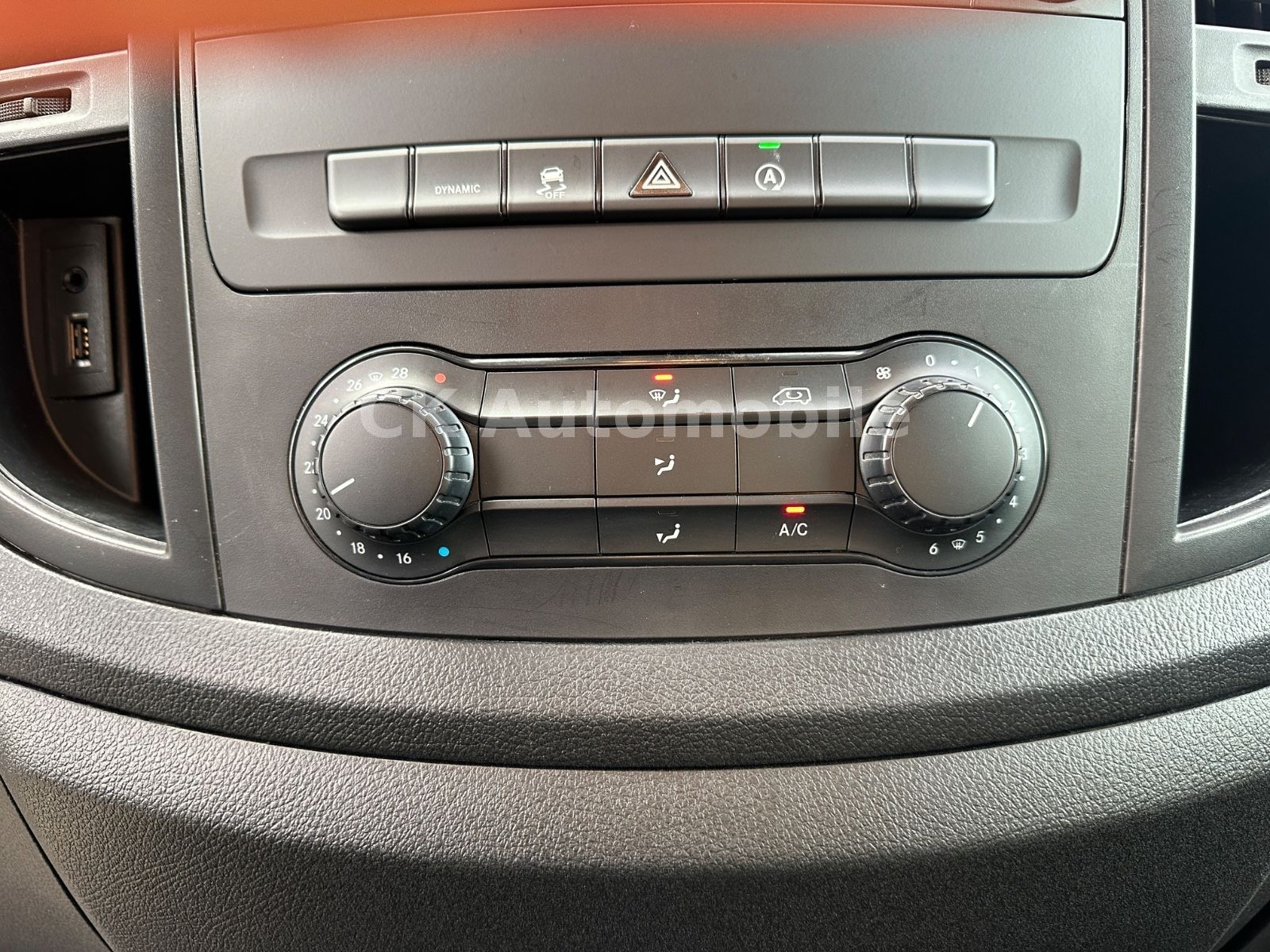 Fahrzeugabbildung Mercedes-Benz Vito Kasten 116 CDI RWD lang Autom./Klima/PDC