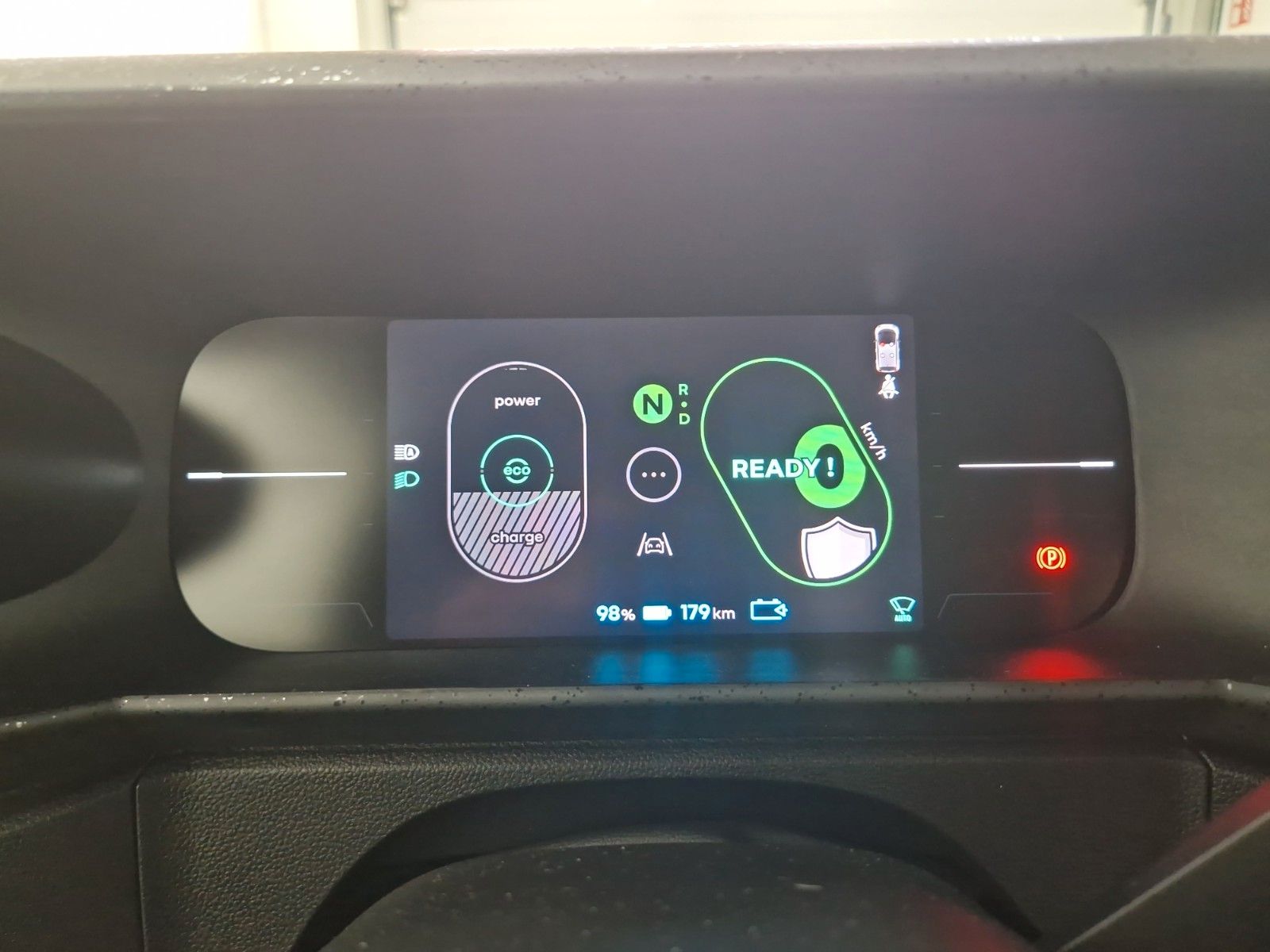RENAULT Twingo E-TECH Techno 80 Urban Range 18-Zoll – Bild 16