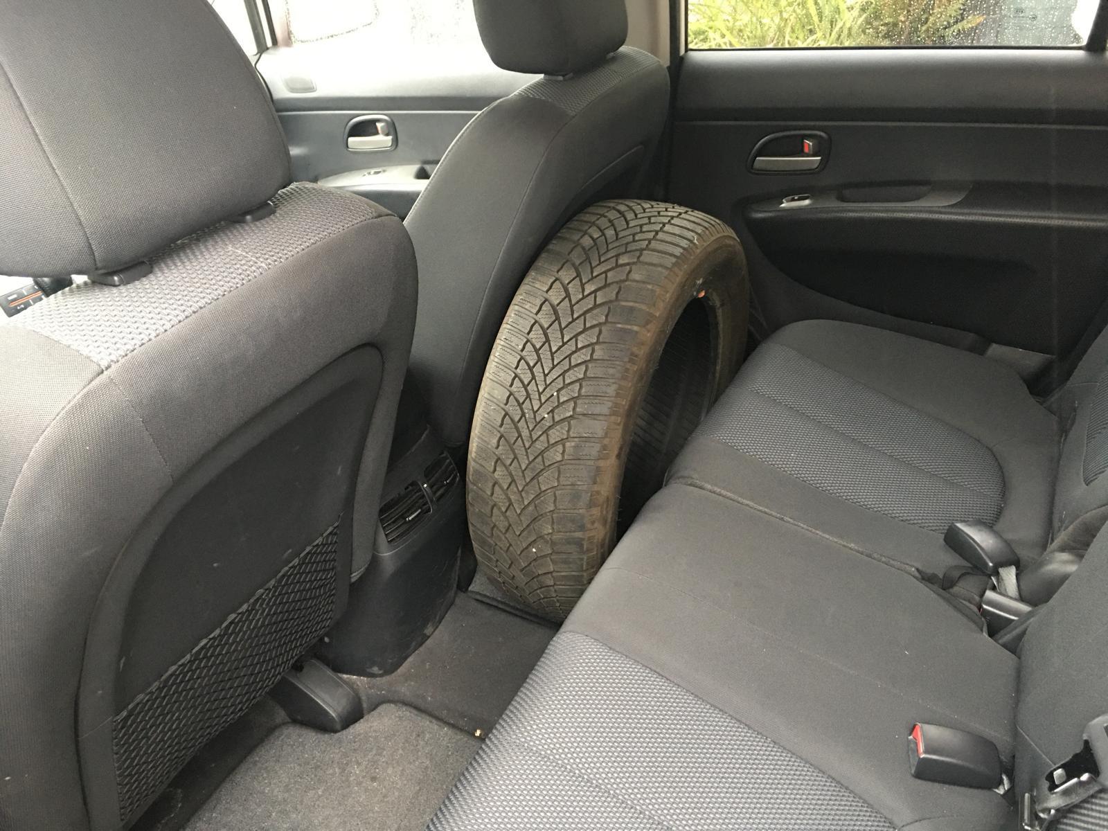 Kia Carens 2009 — photo 15