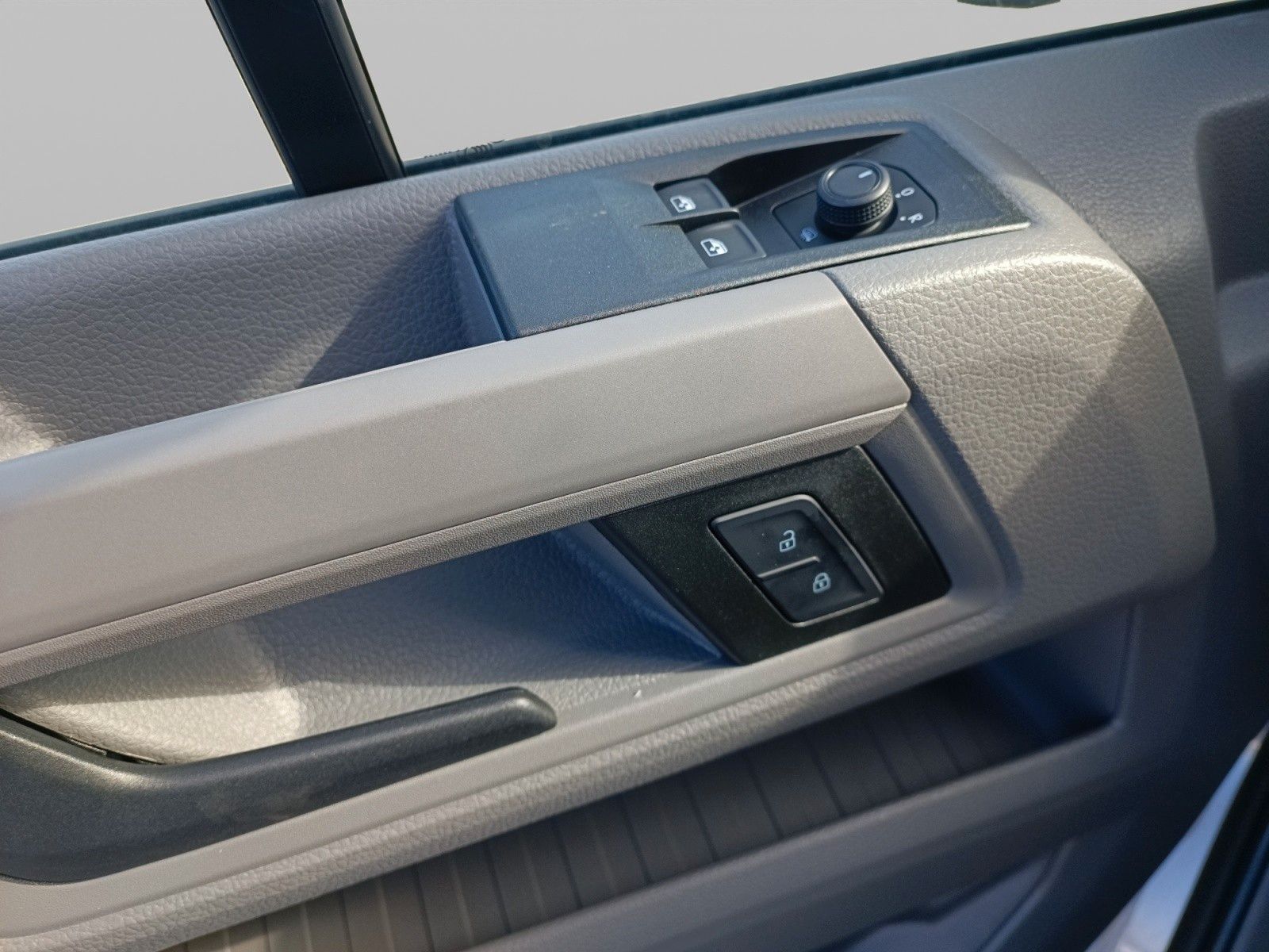 Fahrzeugabbildung Volkswagen Crafter 35 TDI *AHZV*SHZ*RFK*GRA