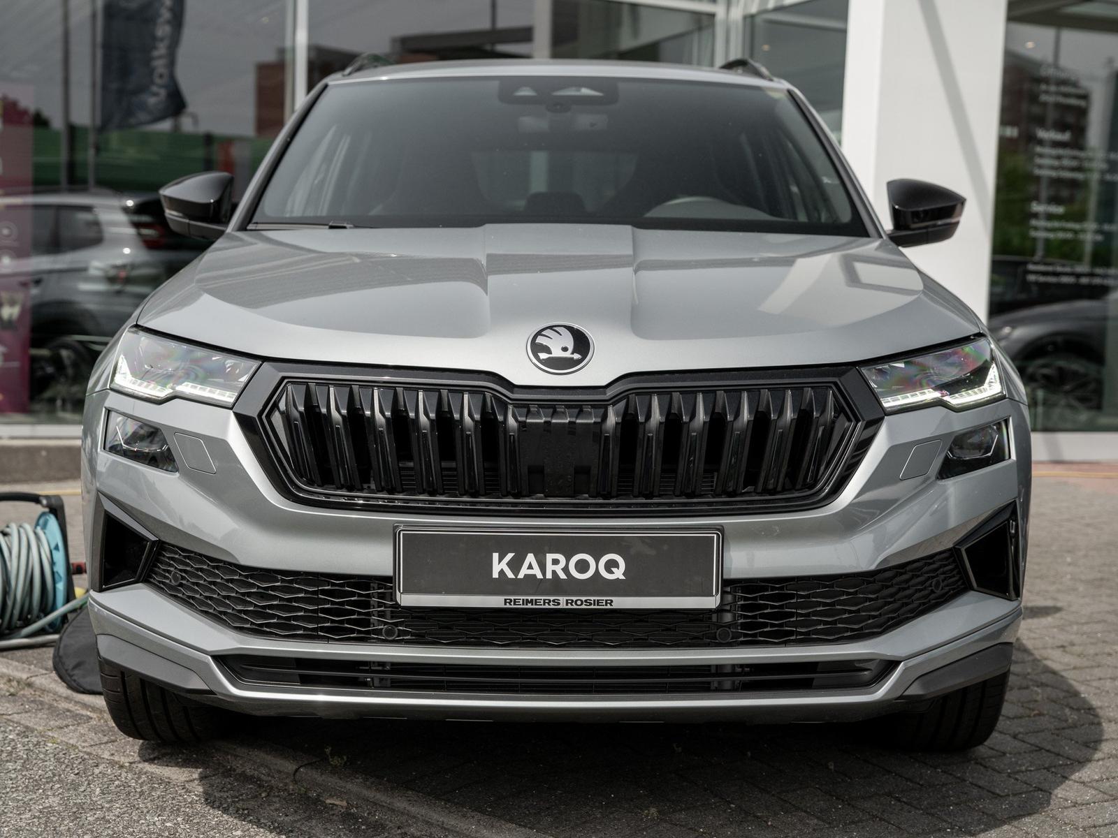 Skoda Karoq Sportline 1.5 TSI DSG DCC AHK Kam. Navi LM