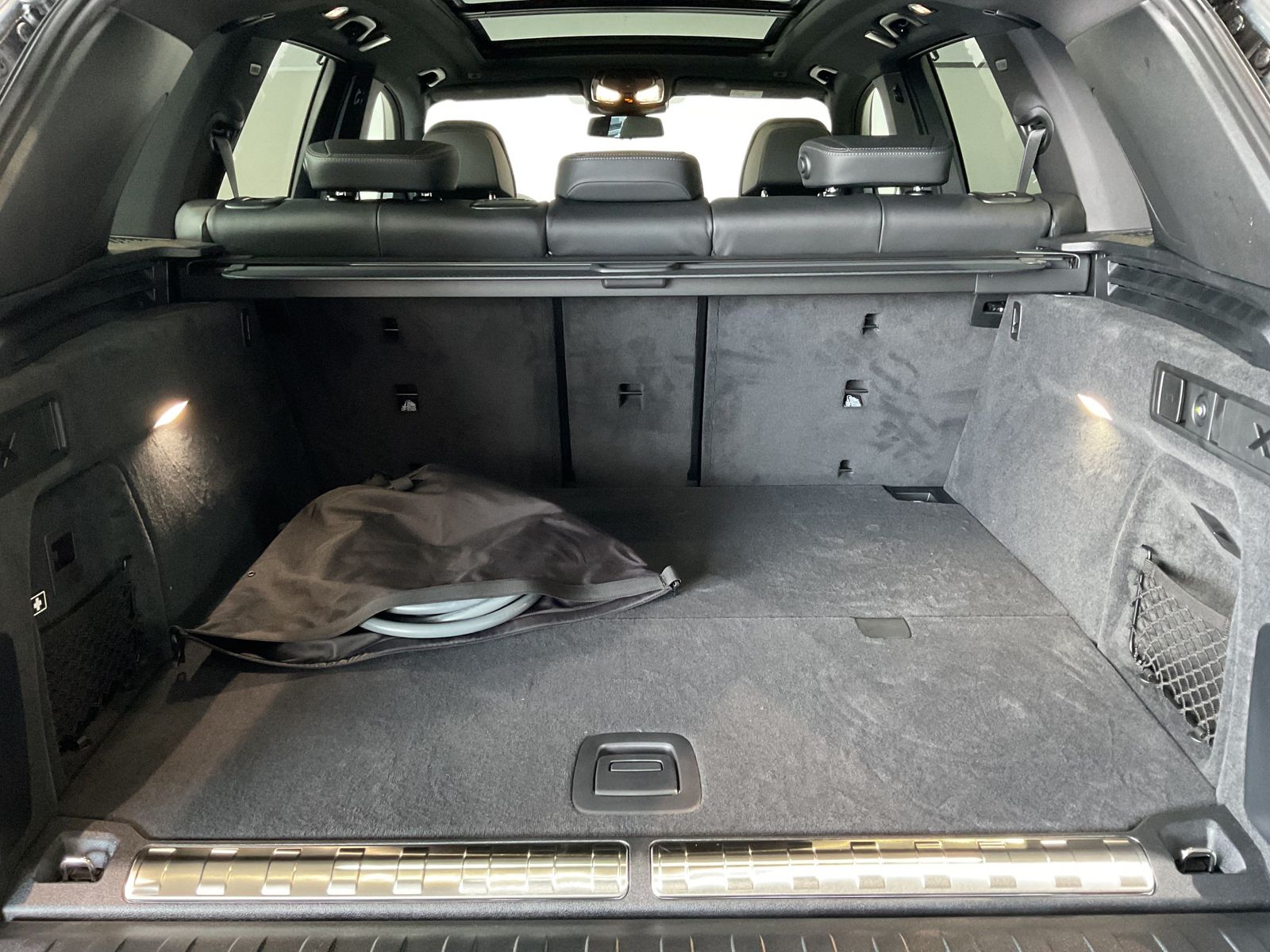 Fahrzeugeinzelansicht 14 Fahrzeugabbildung BMW X5 xDrive50e Soft-Close, Massagefunktion vorne