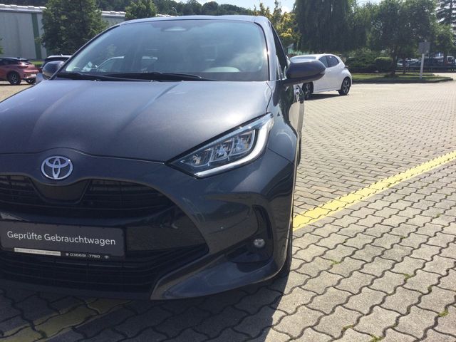 Yaris 1.5 Hybrid Team Deutschland KAMERA ACC LED