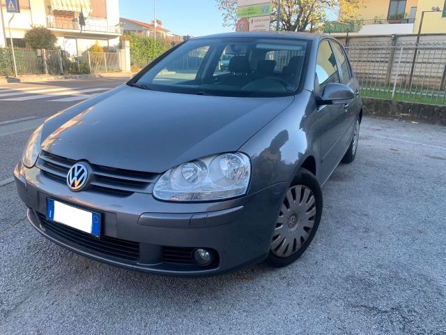 Volkswagen Golf 5a serie 1.9 TDI DPF 5p. Sportli