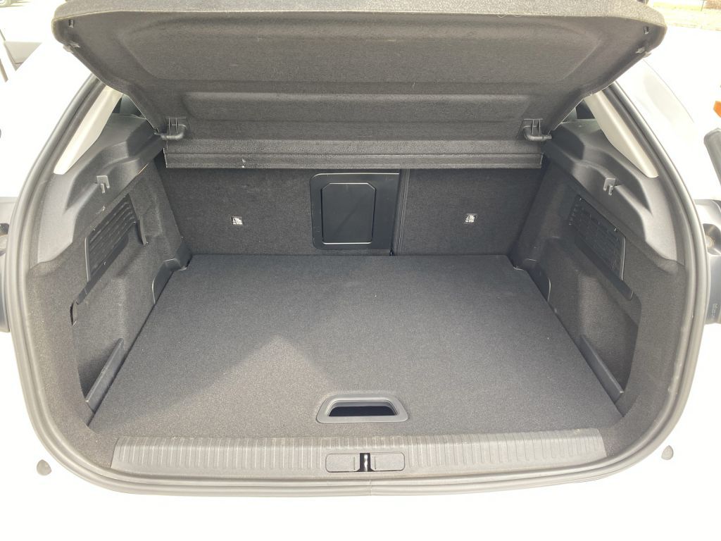 Fahrzeugabbildung Citroën C4 Benzin 155 Automatik Shine *Winterpak*Nav*LED