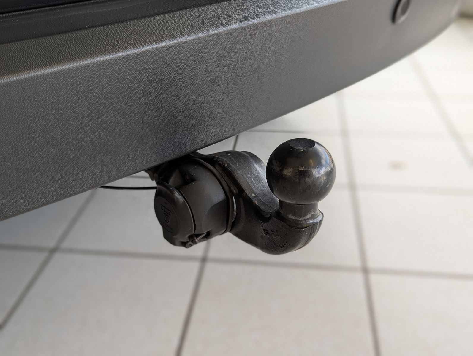 Fahrzeugabbildung Volkswagen Tiguan 1.4 TSI DSG Lounge DYNAUDIO AHK Kamera