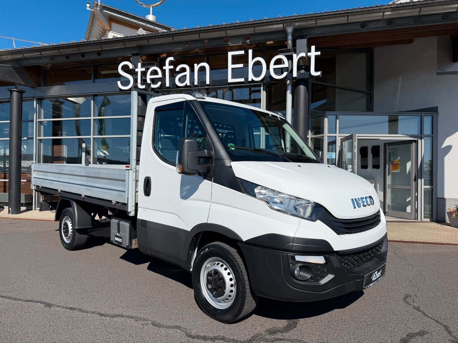 Fahrzeugabbildung Iveco Daily 35 S 14 Henschel 3-S-Kipper Klima 3450mm