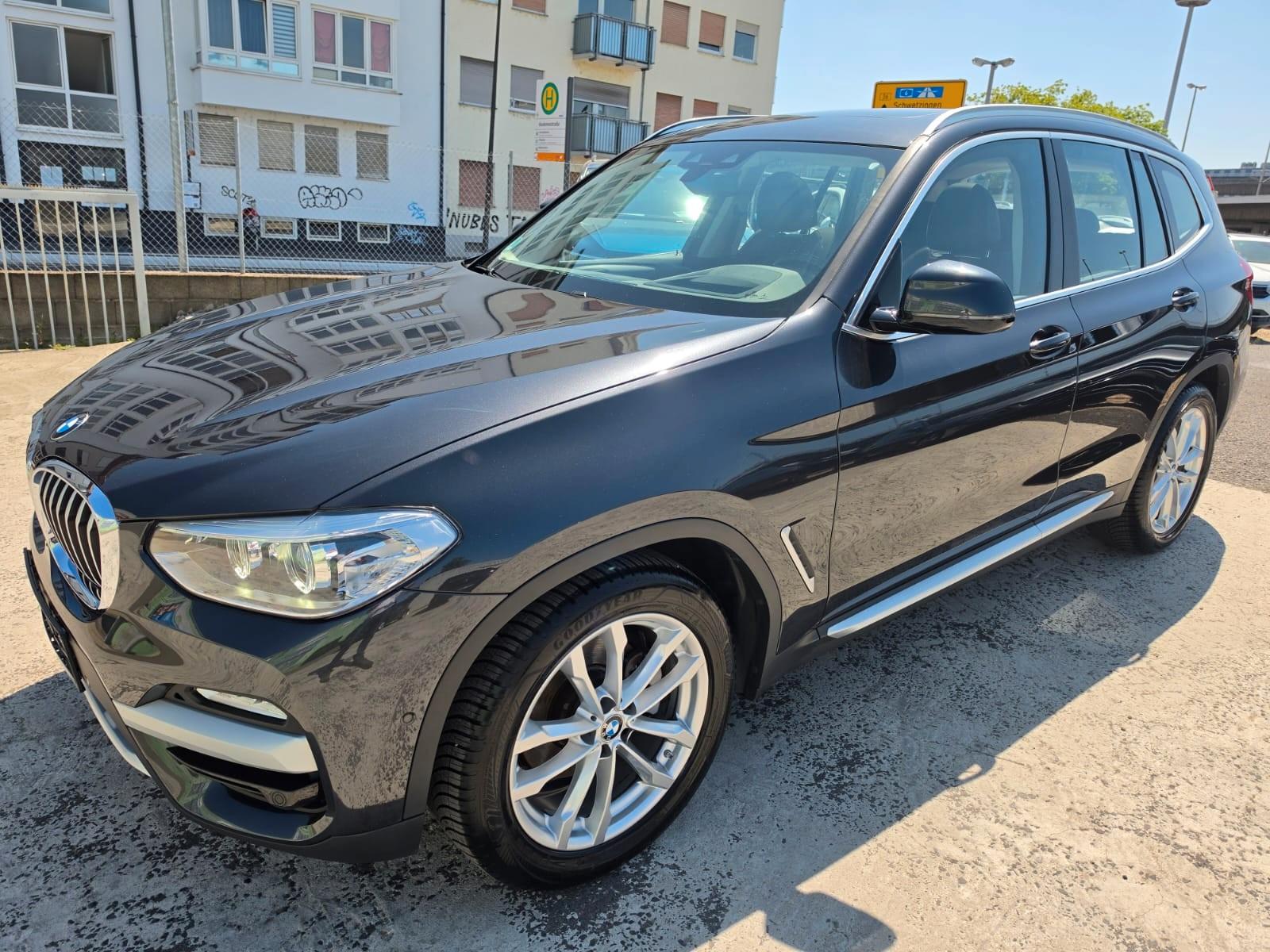 BMW X3 xDrive 20 i xLine HEADUP*KEYLESS*AUTOM*PANO