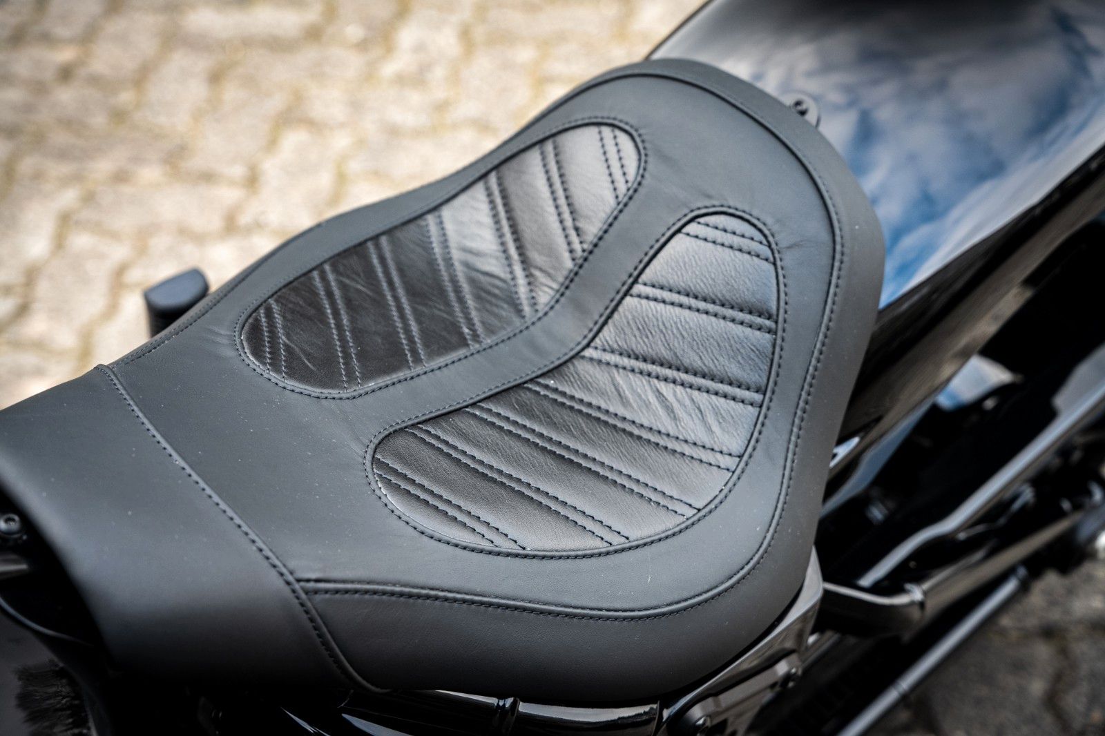 Fahrzeugabbildung Harley-Davidson ALL DARK FAT BOY FLFBS 114 MY24 -JEKILL&HYDE-