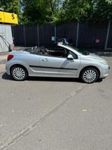 Peugeot 207 CC Platinum 120 Platinium - Peugeot 207 Platinium mit Benzin-Antrieb