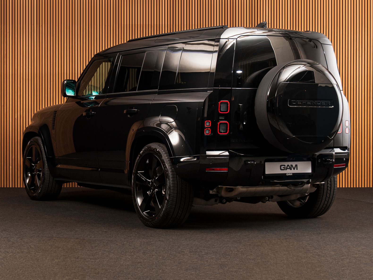 Land Rover Defender 110 X-Dynamic HSE P300e MY26-PANO-22" imagem 3