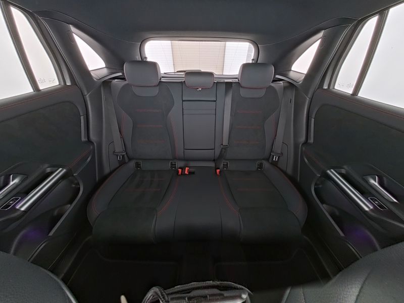 Fahrzeugabbildung Mercedes-Benz EQA 300 4M AMG *Bonus* Ambi+Kam+Totw+WinterPak