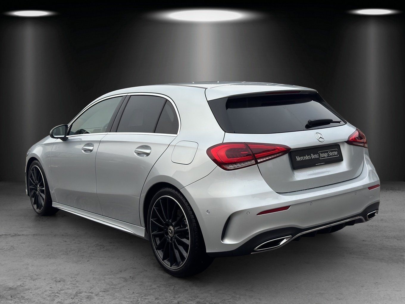 Fahrzeugabbildung Mercedes-Benz A 250 AMG HighEndMBUX Business DISTRO Kamera DAB