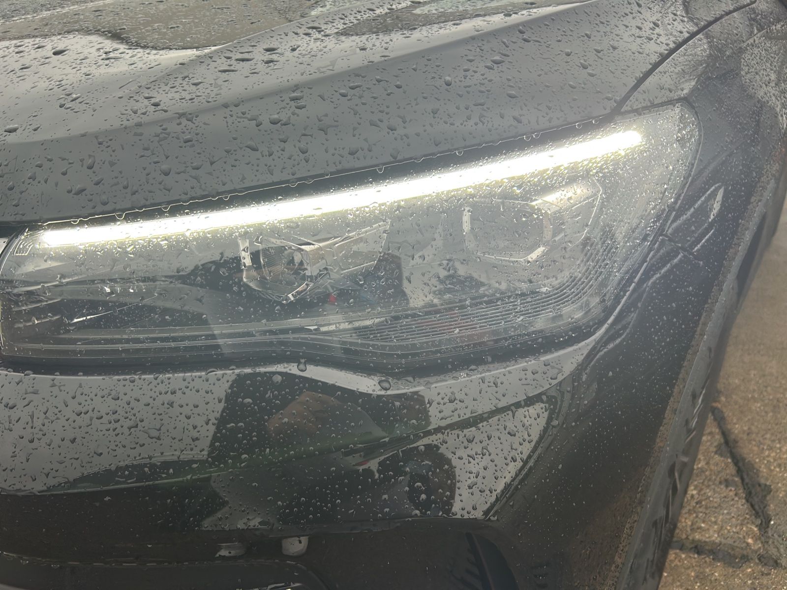 Fahrzeugabbildung Volkswagen Tiguan Life eTSI DSG LED+ ACC AHK SH AID LRHzg R