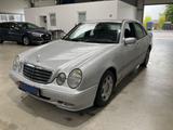 Mercedes-Benz E 220 CDI CLASSIC HU 06/26 AHK Klima Sit - gebrauchte Mercedes-Benz E 220 aus dem Jahr 2001