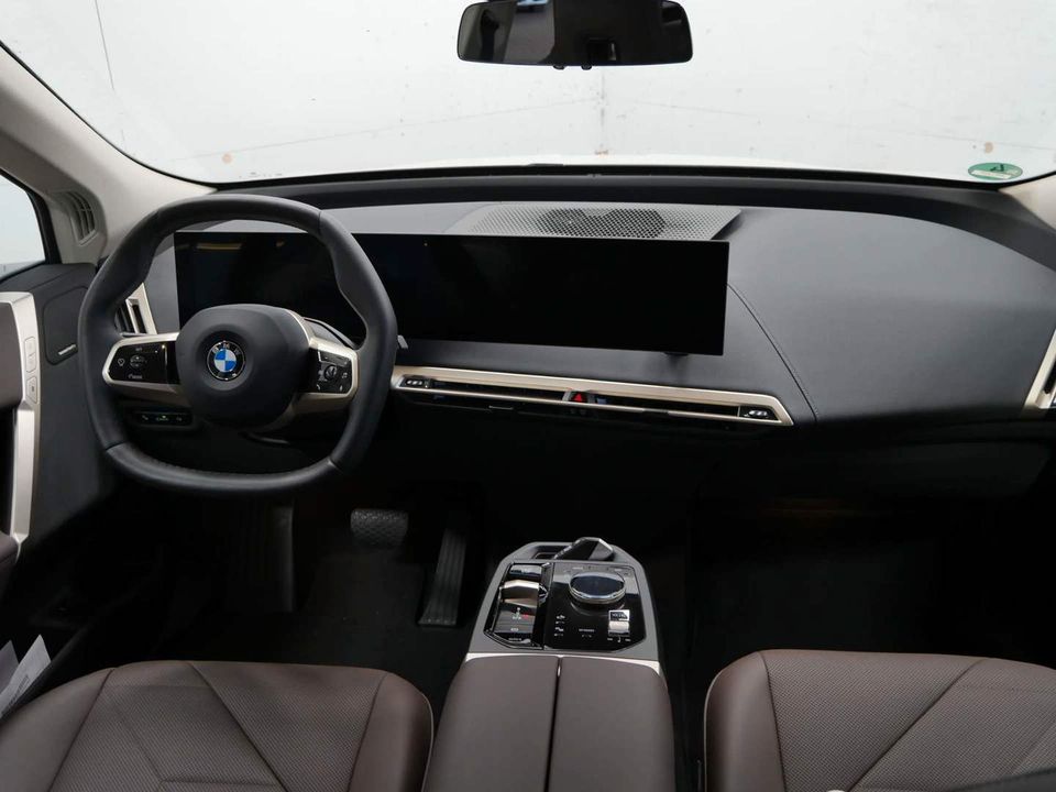 BMW iX - Bild 6