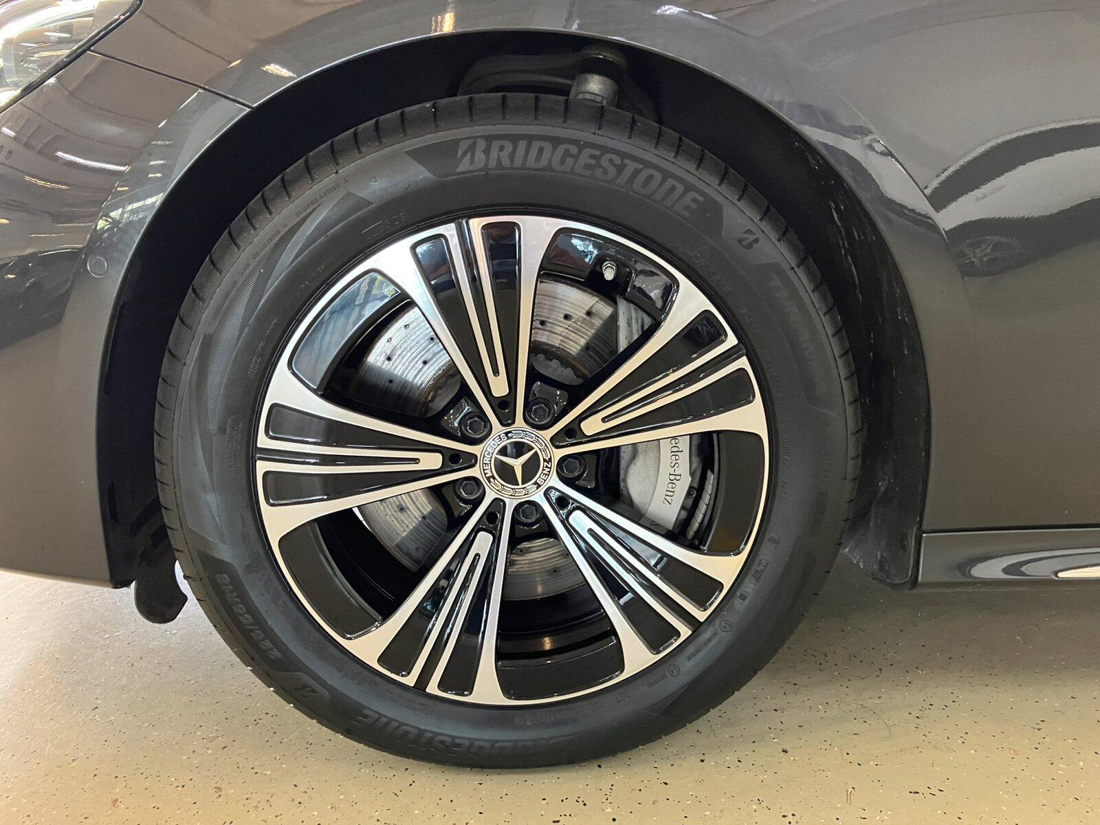 Mercedes-Benz E 220 d 4M T EXCLUSIVE Premium AHK DigiLight