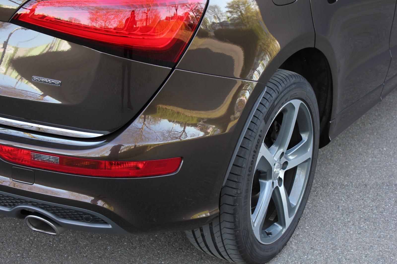 Audi Q5 3.0 TDI S tronic quattro  / Exterieur S-line/