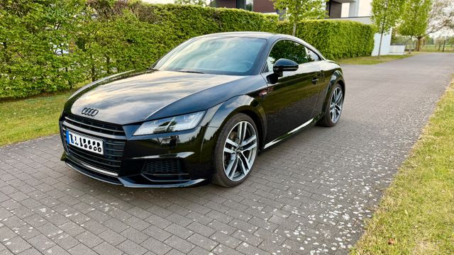 AUDI TT Coupe 1.8 TFSI S-Line