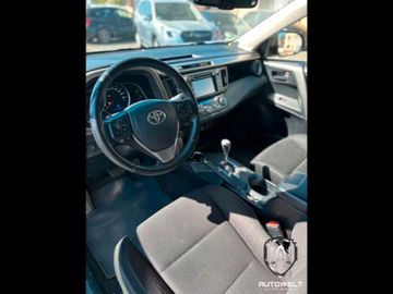Toyota RAV 4 - 10