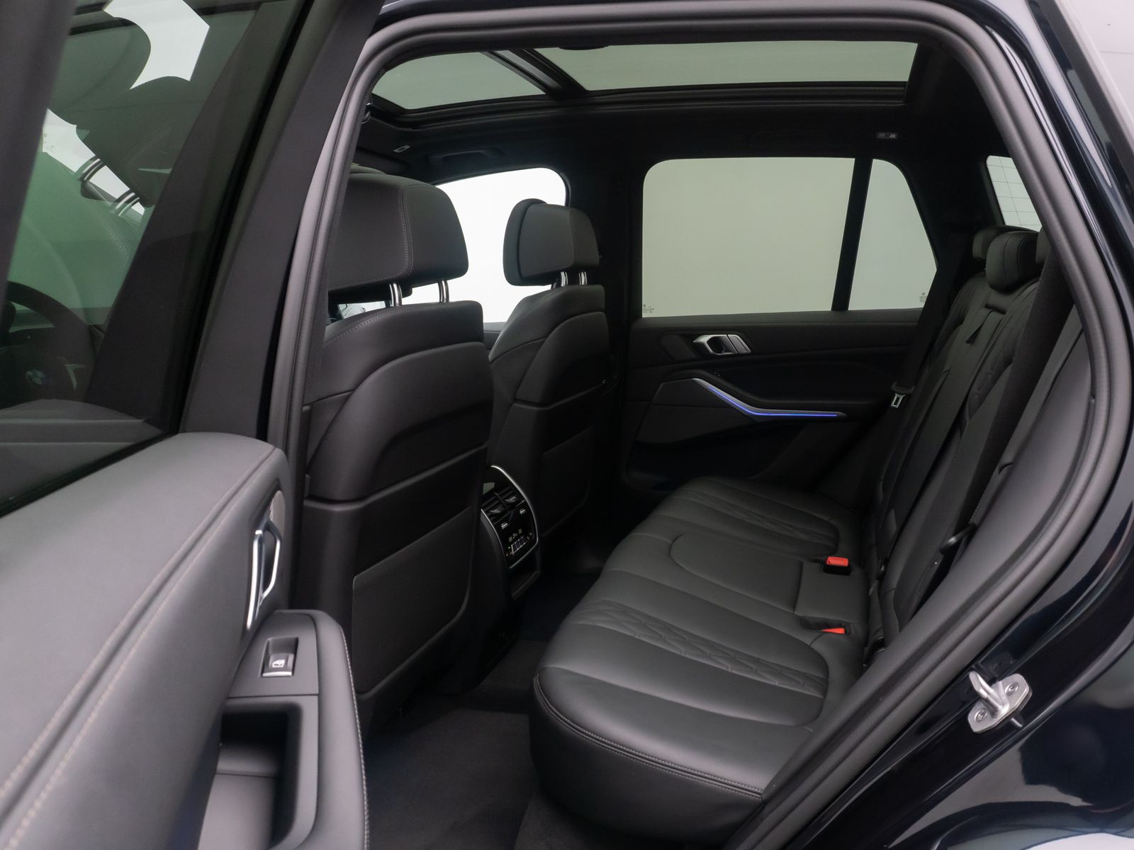 Fahrzeugabbildung BMW X5 xD40d M Sport 360° Laser Panorama H/K ACC 22"