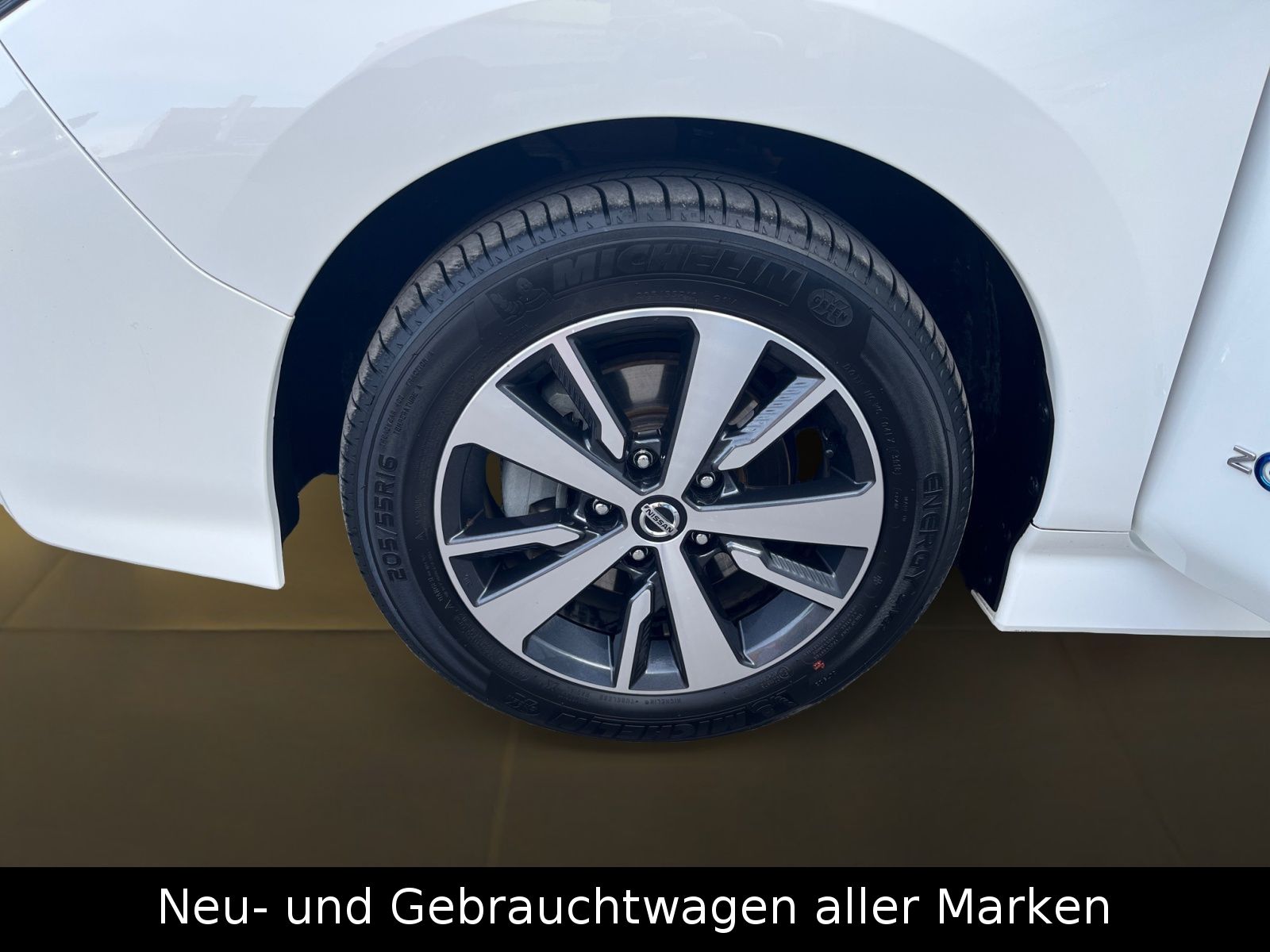 Fahrzeugabbildung Nissan Leaf 40 kWh Automatik - ACENTA -Navi,360°;SOH96%
