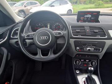Audi Q3 2.0 TDI quatro sport Standheitzung