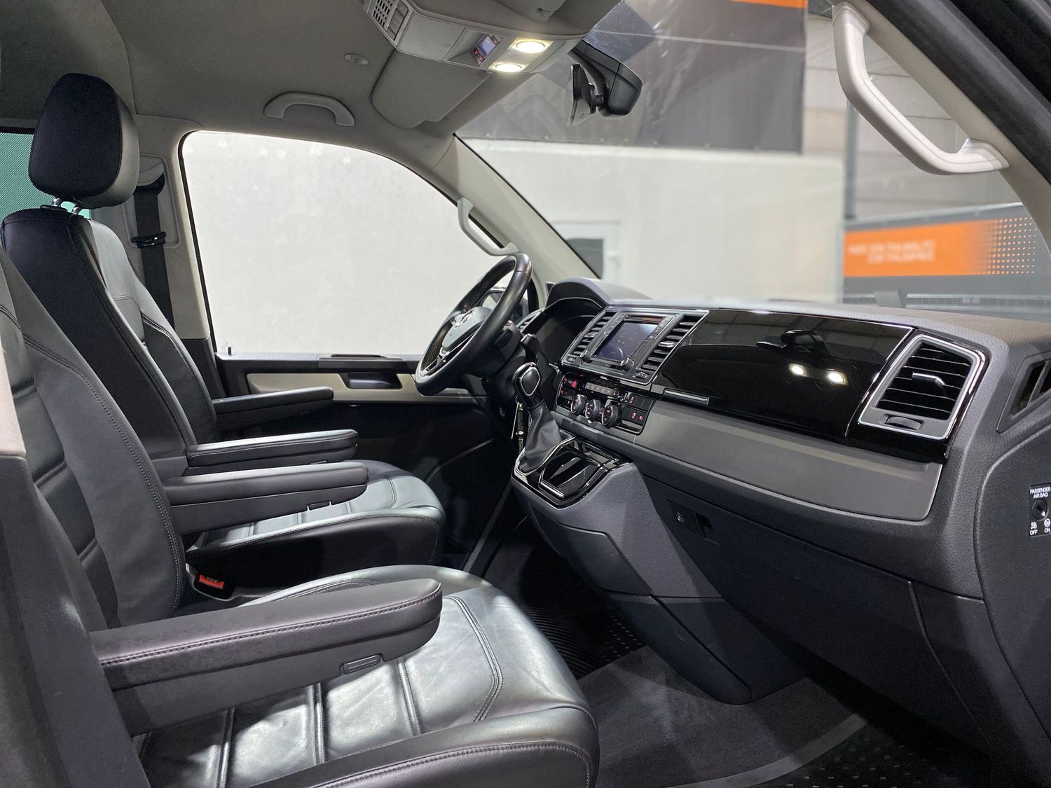 Fahrzeugabbildung Volkswagen T6 Multivan 2.0TDI GenerationSix 4M #DSG#LED#ACC