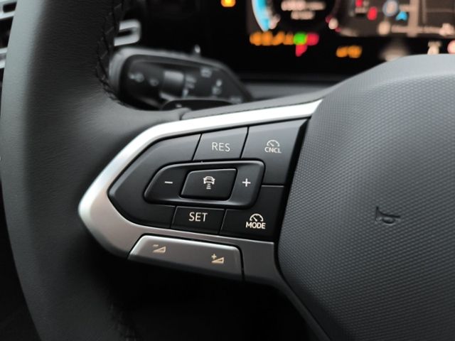 Fahrzeugabbildung Volkswagen Tiguan Elegance 2.0 TDI SCR 110 kW (150 PS) 7-Ga