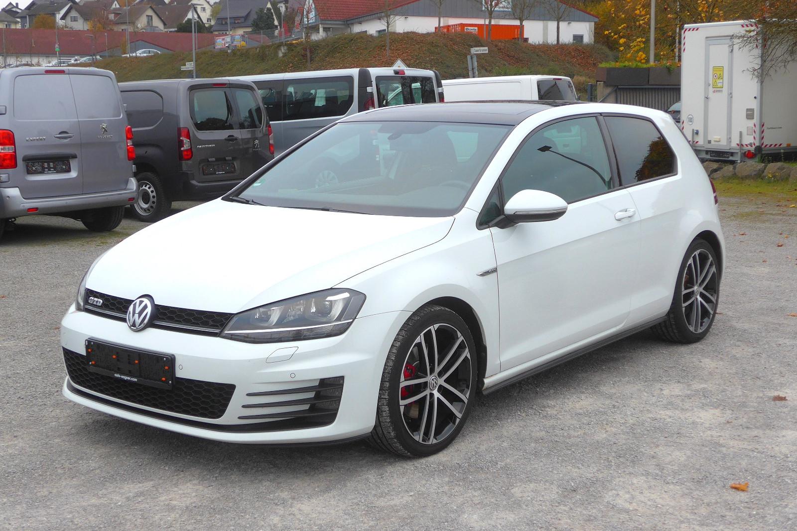 Volkswagen Golf VII GTD 2-tür Navi Klimaaut Xenon Panorama