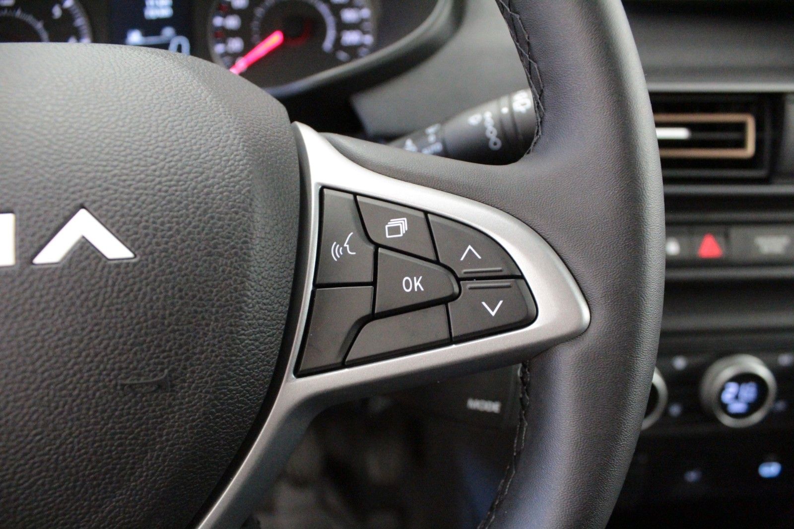 Fahrzeugabbildung Dacia Jogger Eco-G 100 Extreme+ 7-Sitzer