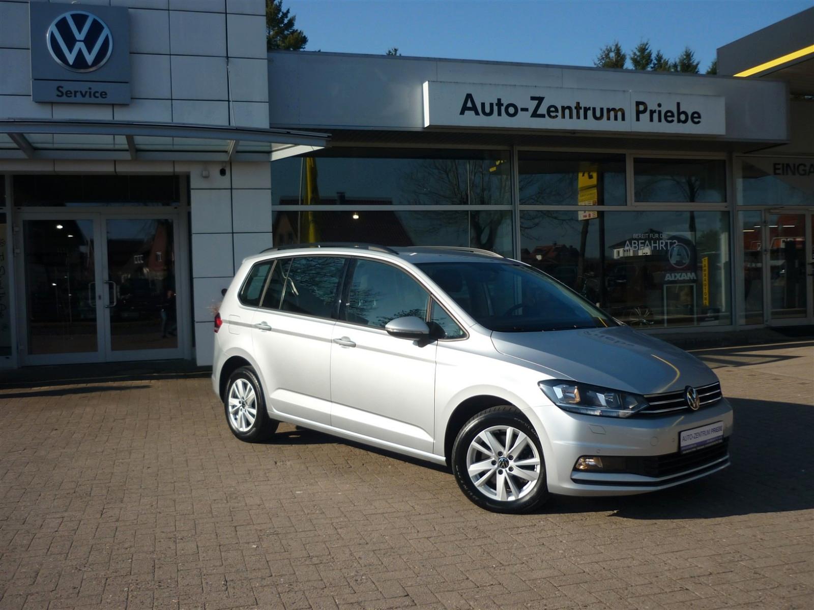 Volkswagen Touran Comfortl. 7-Sitzer+DSG+AHK+Navi+ACC+CAM