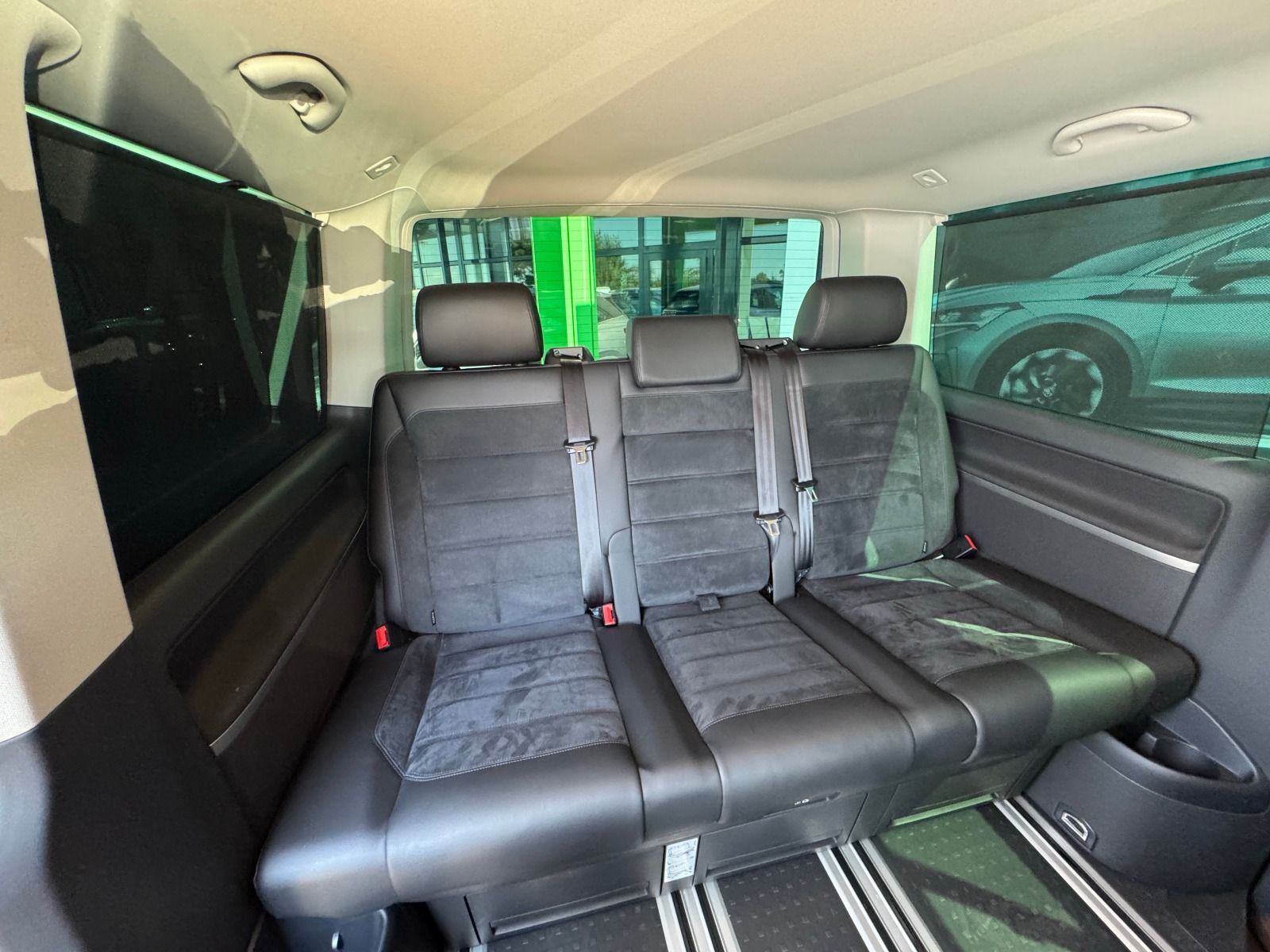 Fahrzeugabbildung Volkswagen T6 Multivan Generation Six 150PS DSG*AHK*RFK*StH