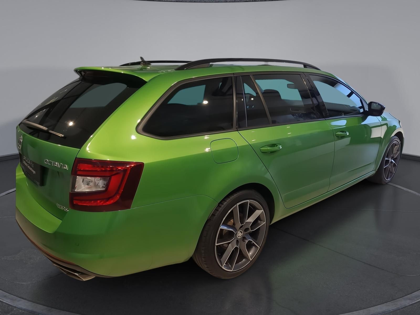 Skoda OCTAVIA COMBI RS 2.0 TSI DSG SmartLink foto 7