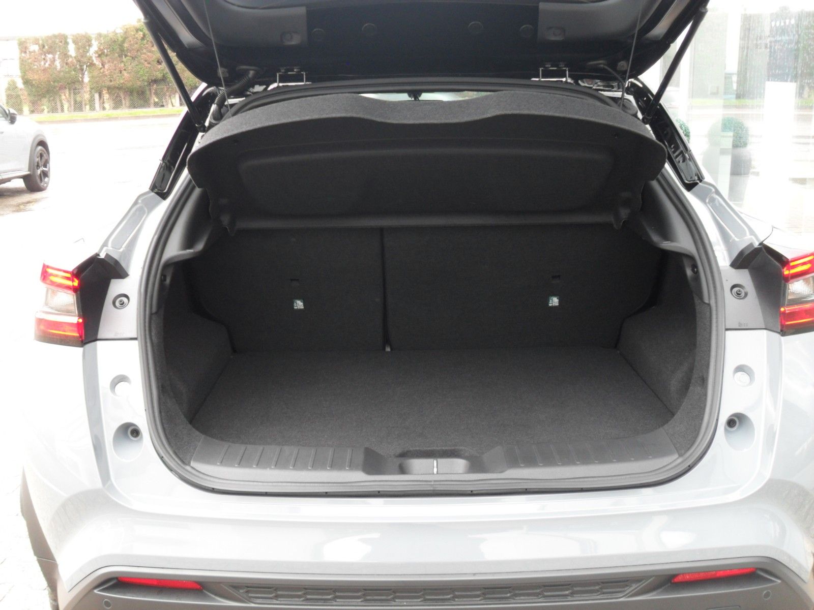 Fahrzeugabbildung Nissan Juke 1,0 N-Connecta Benzin | WP | Navi