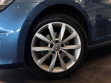 Volkswagen Golf - 7
