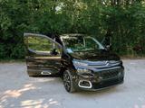 Citroën Berlingo XL Shine PureTech 130 EAT8 - Citroën Berlingo: Xl