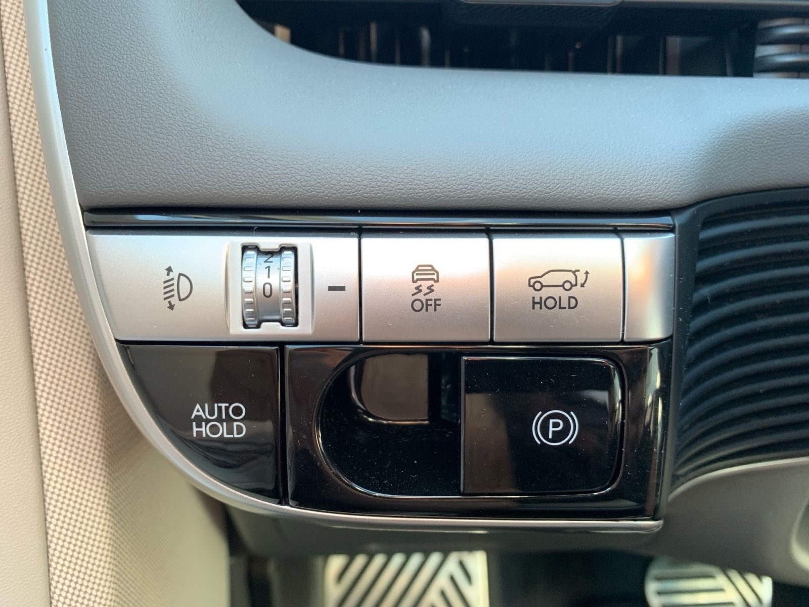 Fahrzeugabbildung Hyundai IONIQ 5 Uniq 72,6kWh Panorama Relax-Paket