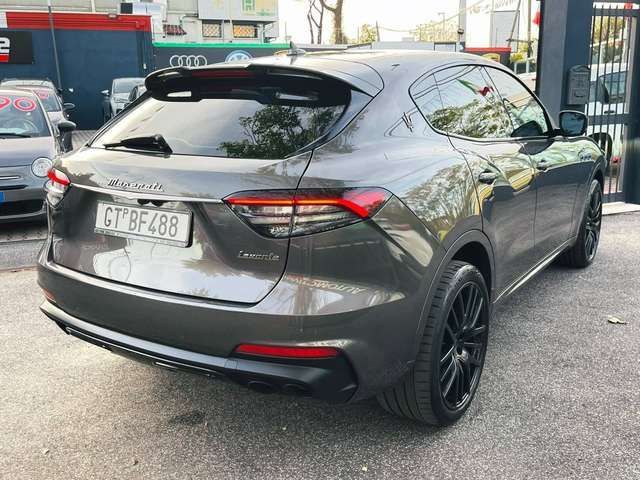 Maserati Levante Levante 2.0 mhev Executive 330c imagem 3