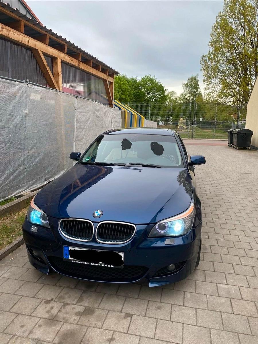 BMW 523
