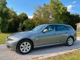 BMW 318d Touring - Automatik/AHK/SHZ - BMW 318 aus 2011: Kombi, 318d