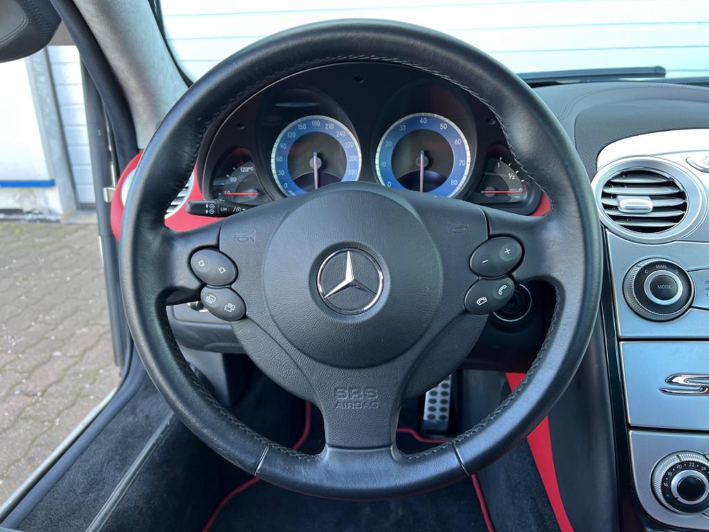 Mercedes-Benz SLR
