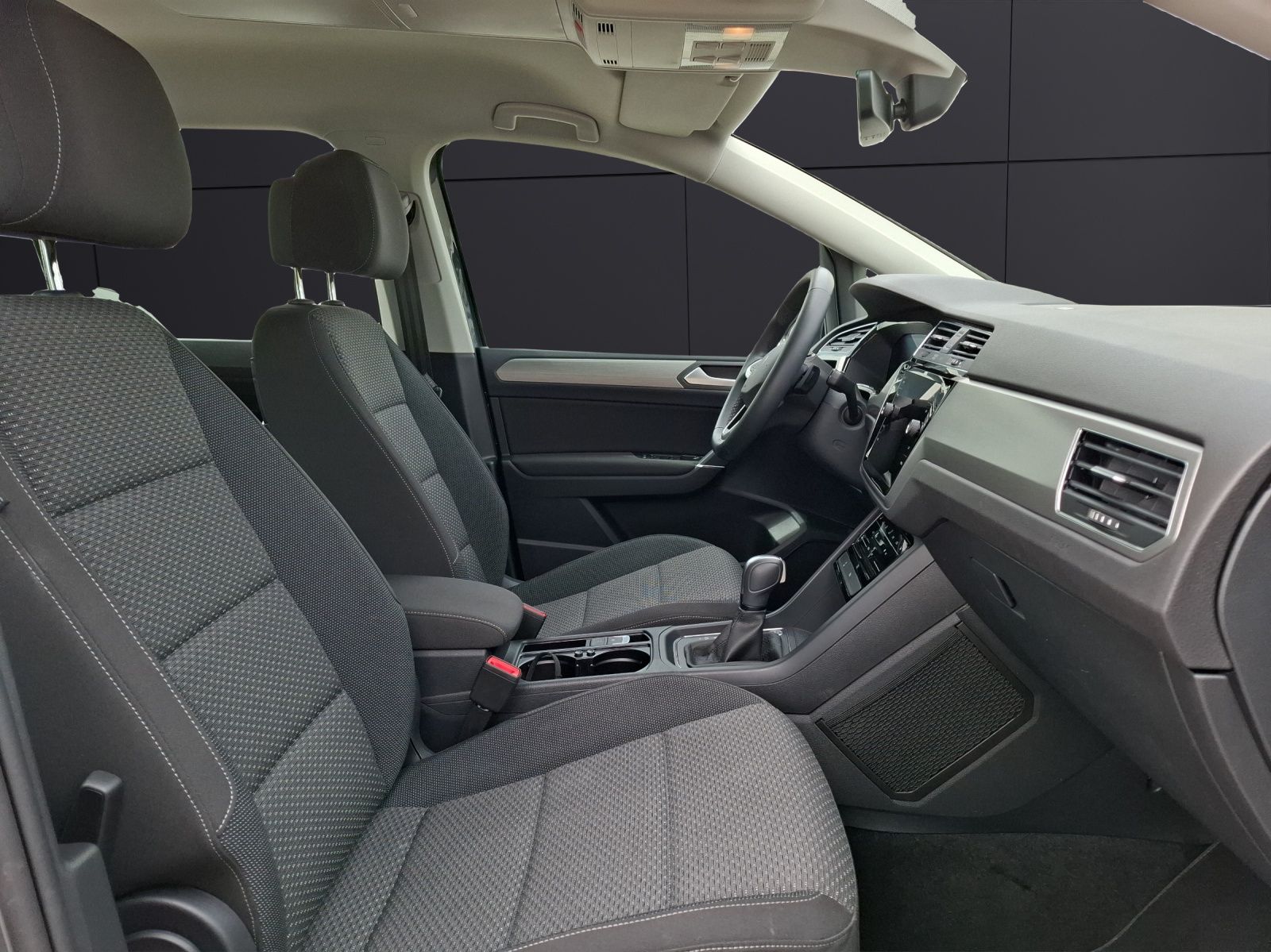 Fahrzeugabbildung Volkswagen Touran TSI Comfortline DSG  7-Si ACC PDC SH LM