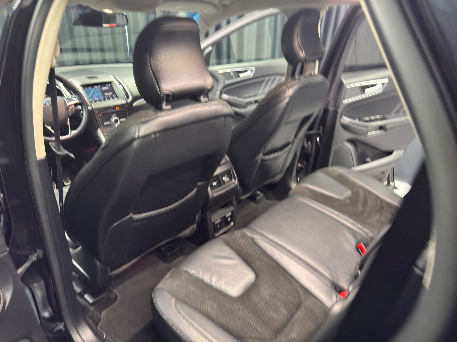 Fahrzeugabbildung Ford Edge ST-Line 4x4|NAVI|KAMERA|AHK|KESSY