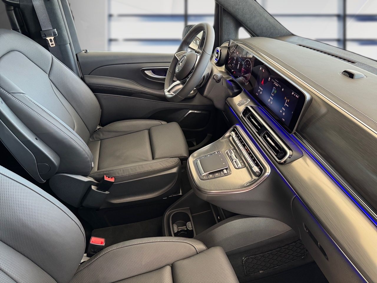 Fahrzeugabbildung Mercedes-Benz V 300 d Exclusive 4matic Luxussitze*Airmatic*AMG