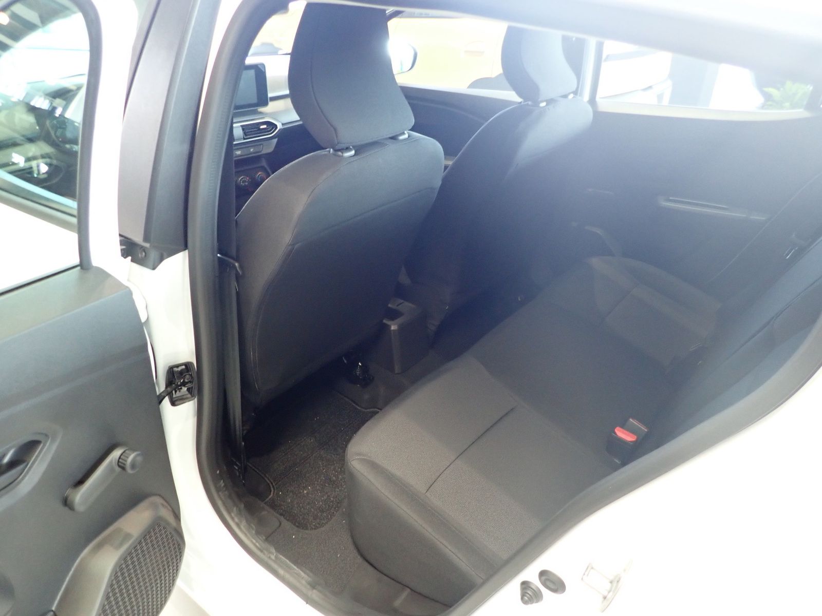 Fahrzeugabbildung Dacia Sandero Essential SCe 65