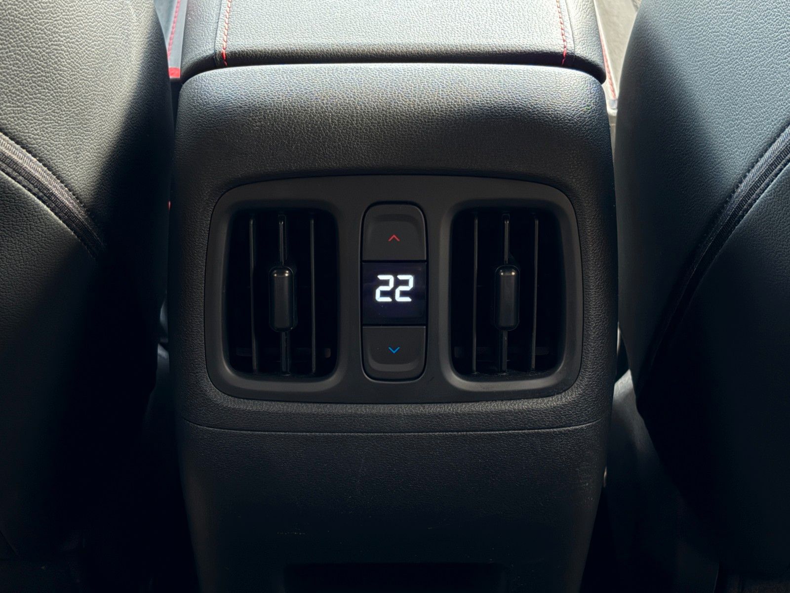 Fahrzeugabbildung Hyundai Tucson 1.6 GDI N-Line PHEV 4WD Kamera AHK ACC