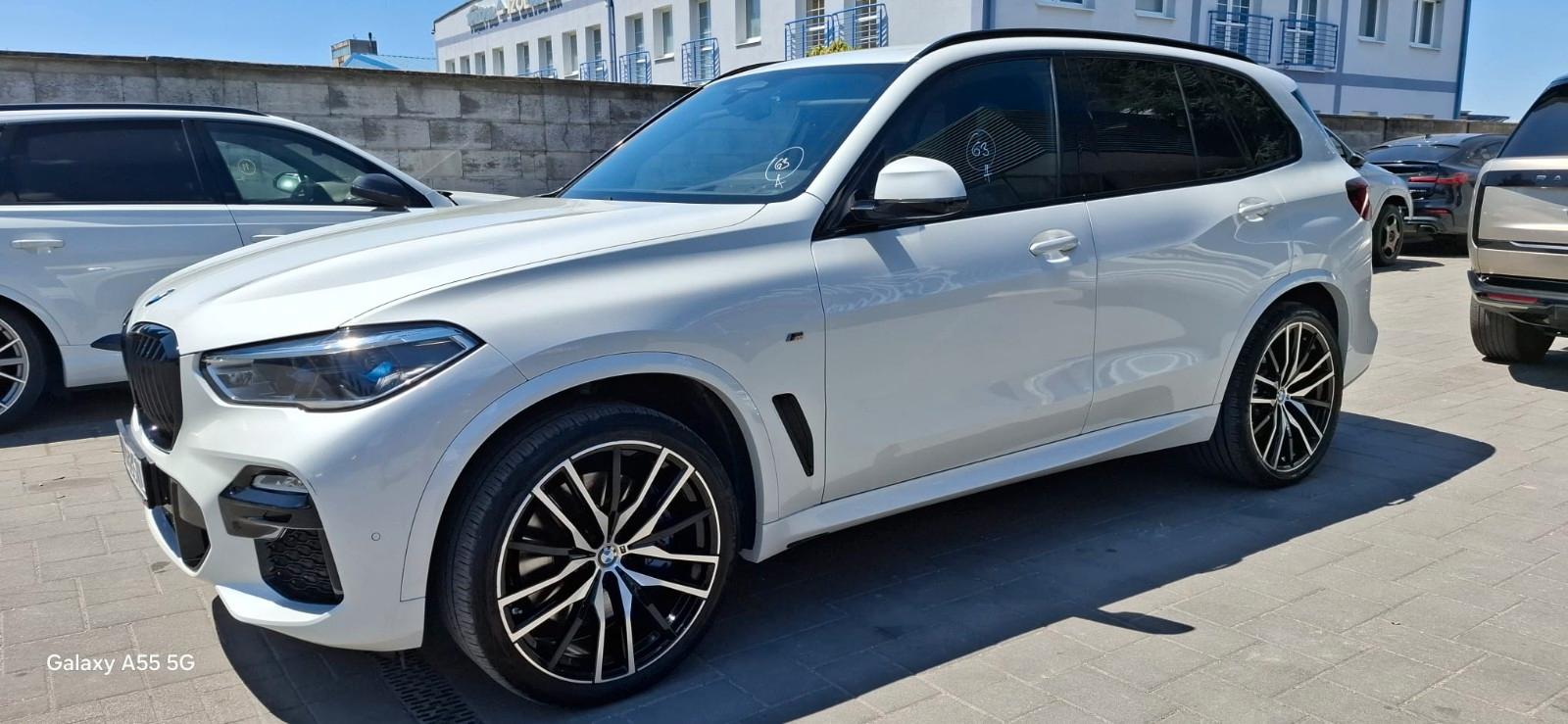 BMW X5 M50 i x drive 390kw A8