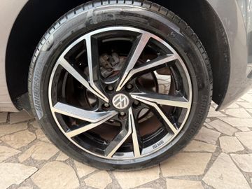 Volkswagen Golf - 7